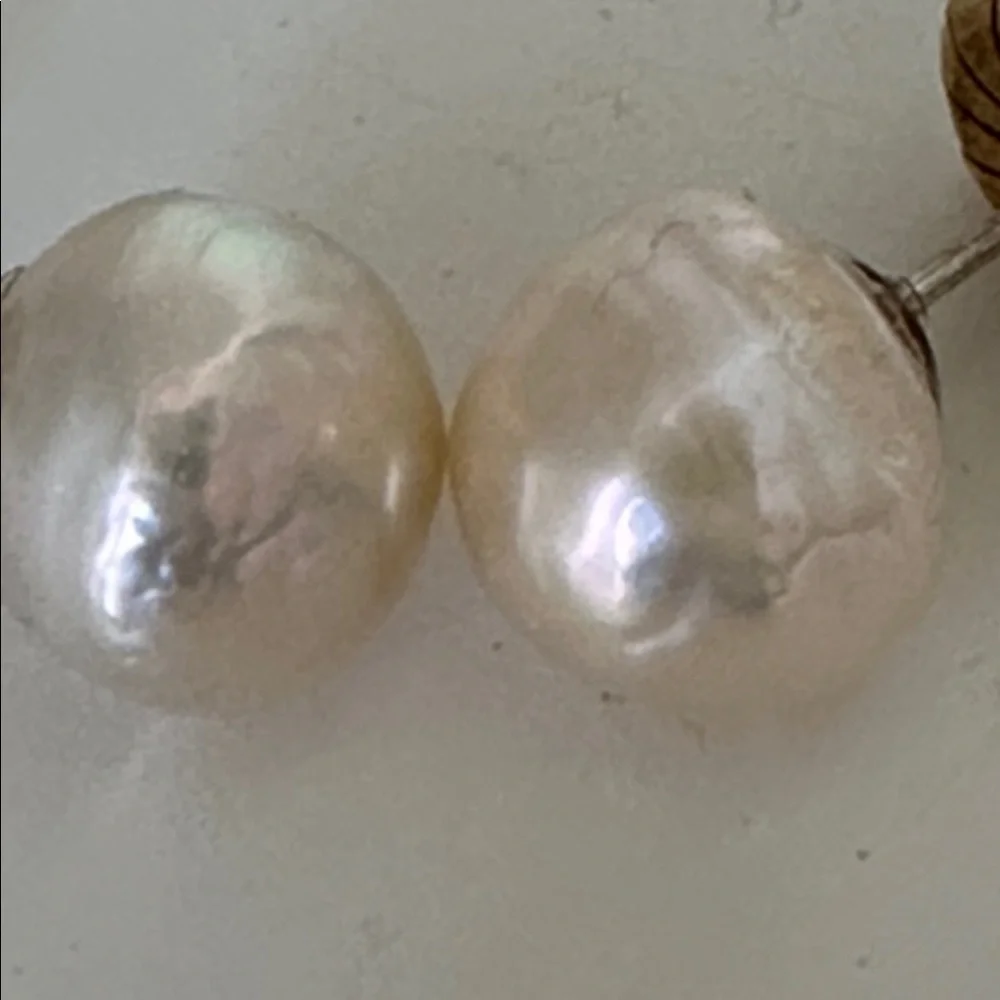 Kasumi Style Cultured Freshwater Pearl Earrings - Picture 4 of 4